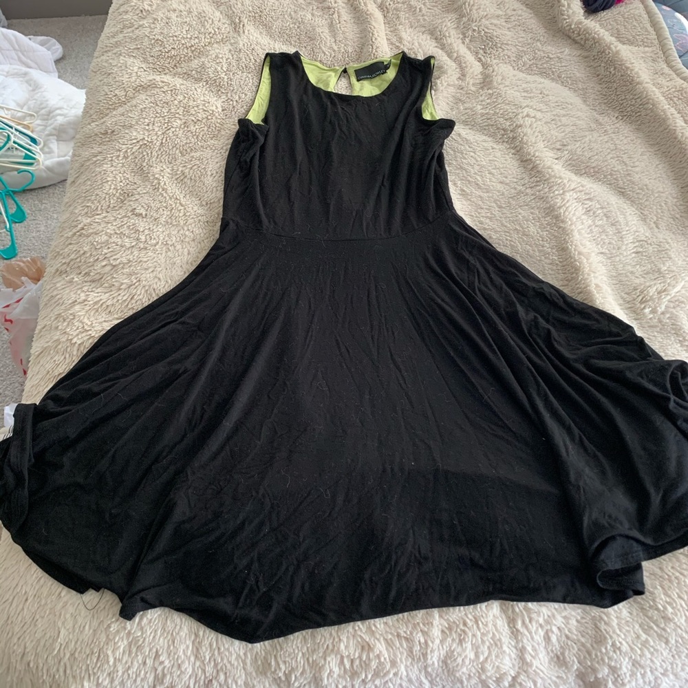 Sleeveless Keyhole Dress w/ Flowy Skirt